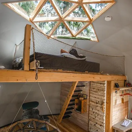 Treehouse Dome * Vidnes